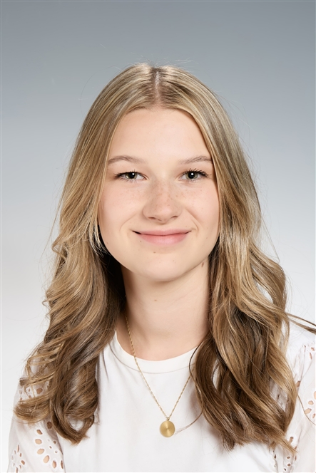 Alina Lang