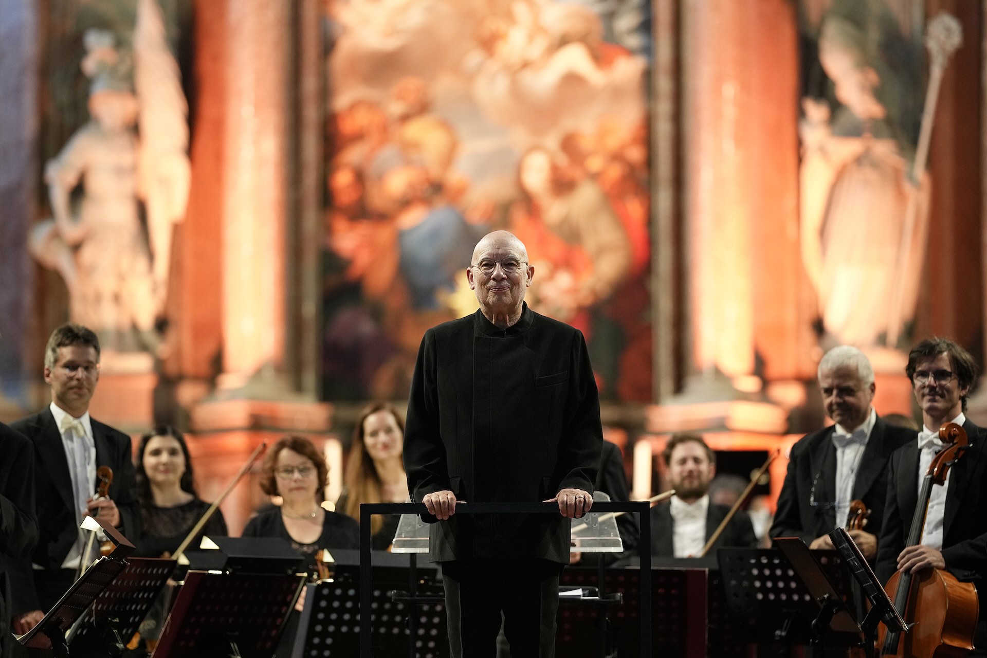 Dennis Russell Davies, Filharmonie Brno