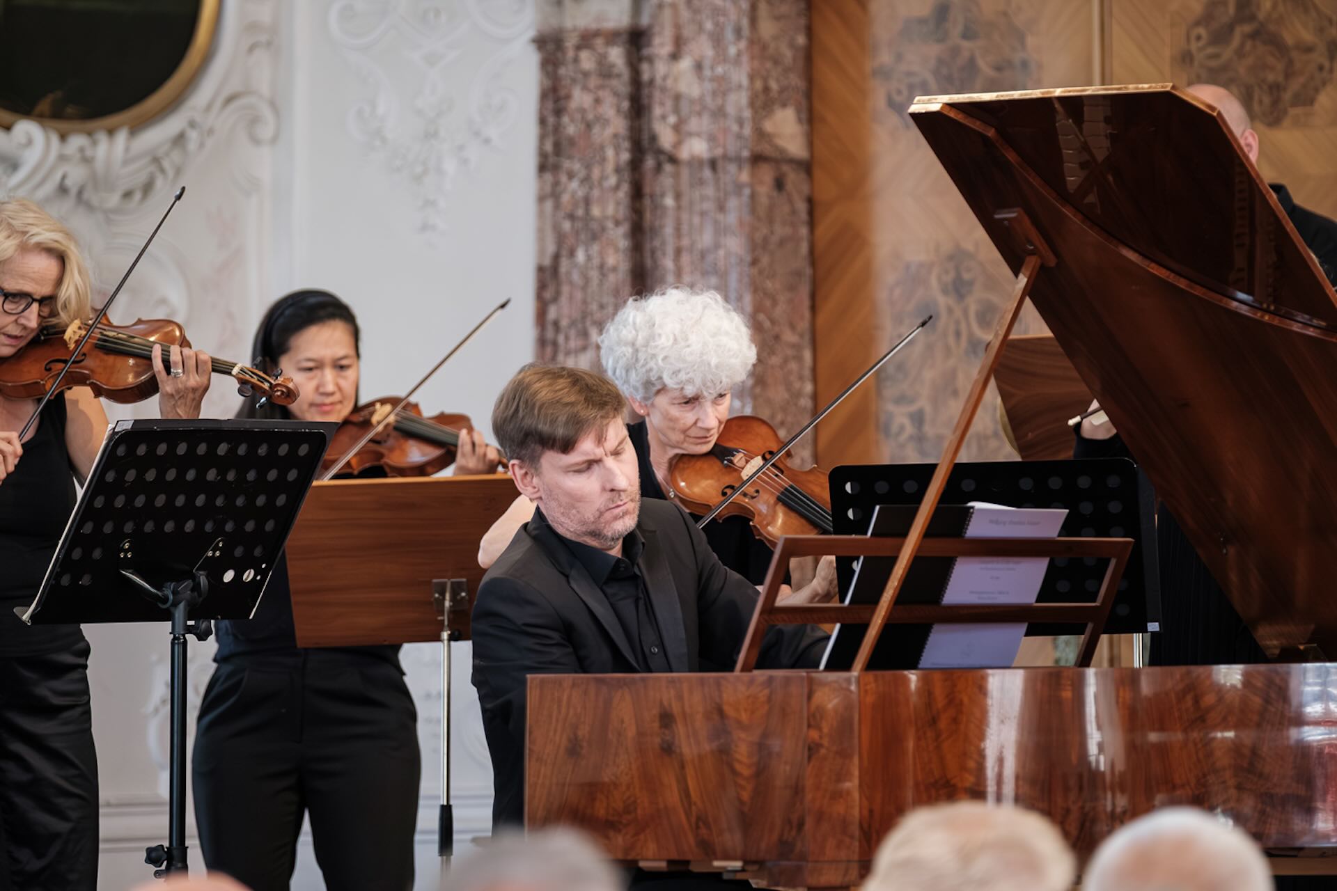 Kristian Bezuidenhout · Freiburger Barockorchester