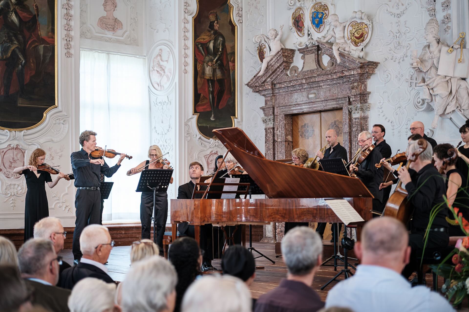Kristian Bezuidenhout · Freiburger Barockorchester